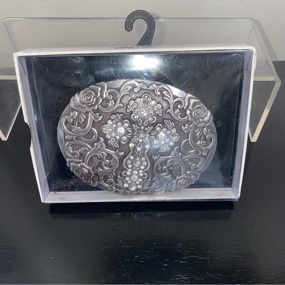 Blazin Roxx Oval Cross Belt Buckle w/Rhinestones NEW - Picture 10 of 10